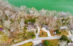 961 Indian River Boat Dock Rd, Jacksboro, TN 37757