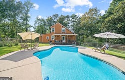 709 Barnes Mountain, Mansfield, GA 30055