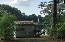 100 Lake Valley Dr, Starkville, MS 39759