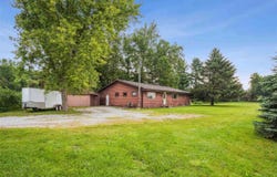 3801 Highway 382 NE, IA 52333
