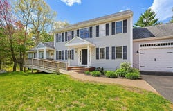 3 Pasture Lane, Halifax, MA 02338