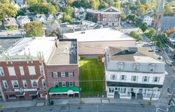 69 Main St, Walden, NY 12586