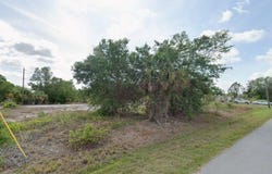 2330 FIRESTONE Drive, PUNTA GORDA, FL 33983