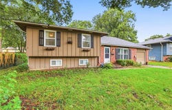 9924 Flora Avenue, Kansas City, MO 64131
