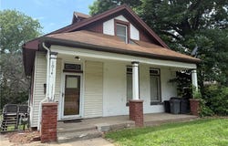 1014 S 12th Street, St Joseph, MO 64503