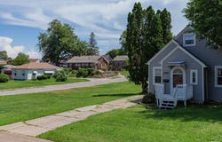 2205 39TH Street, Rock Island, IL 61201