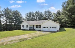 184 MASSANUTTEN DRIVE, EDINBURG, VA 22824
