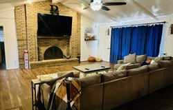 306 Parkwood Lane, Levelland, TX 79336