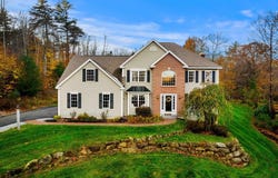 16 Spartan Drive, Bedford, NH 03110