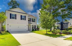 8 Hawkhorn Court, Savannah, GA 31407