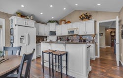 4284 Fairway Lane, Jackson, MI 49201