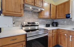 35 Cedar St, Gardner, MA 01440