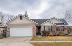 2770 N Slice Dr, Post Falls, ID 83854