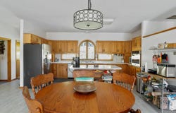 1639 SUGAR HILL ROAD, MAURERTOWN, VA 22644