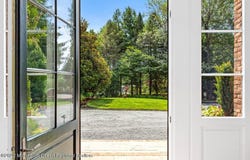 18 Sheraton Lane, Rumson, NJ 07760