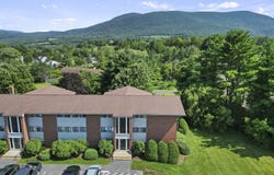 189 Stratton Rd, Williamstown, MA 01267