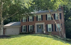 2064 Lakelyn Court, Crescent Springs, KY 41017