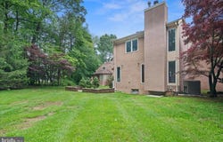 124 KINGSLAND CIRCLE, MONMOUTH JUNCTION, NJ 08852