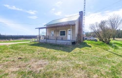 17535 18 Mile Road, Leroy, MI 49655