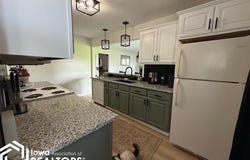 407 Sunset Drive, Brooklyn, IA 52211