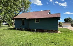 2806 360th St, Rock Valley, IA 51247