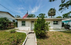 306 BANANA STREET, TARPON SPRINGS, FL 34689