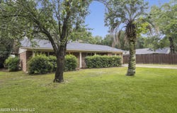 9121 Barnacle Boulevard, Ocean Springs, MS 39564