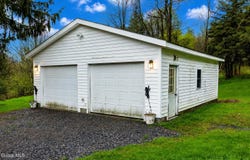 39 E Hill Road, Middleburgh, NY 12009