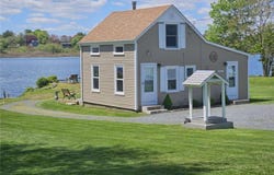 2353 Main Road, Tiverton, RI 02878