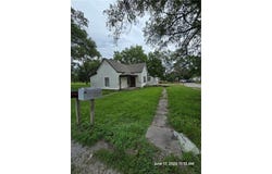 303 E May Street, Clarksdale, MO 64430