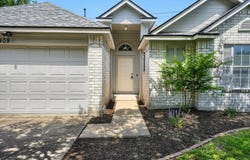 409 Willowbrook Dr, Hutto, TX 78634