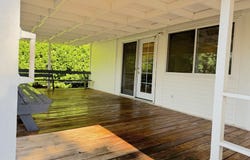 870 N LAURELHURST Dr, Eugene, OR 97402