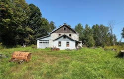 2977 State Route 307 E, Dorset, OH 44032