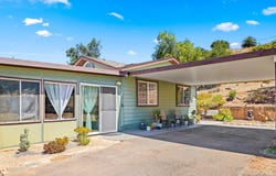 636 N Glen Oaks Dr, Alpine, CA 91901