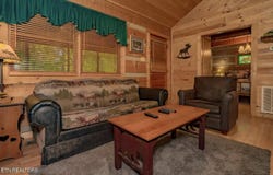 2339 Hidden Mountain Rd, Sevierville, TN 37876
