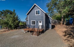 320 WELLS LN, Oakland, OR 97462