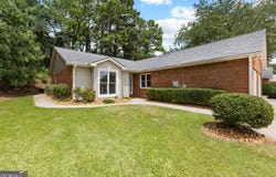 195 Garden, Fayetteville, GA 30215