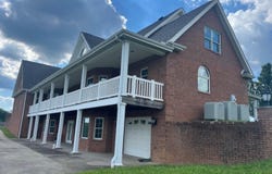 9 Village View Drive, Barboursville, WV 25504