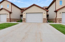 1915 10th Avenue, Aberdeen, SD 57401