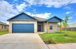 1113 N Silver Leaf Drive, Moore, OK 73160