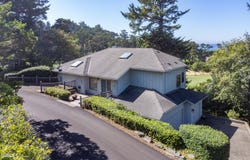 115 W Bay Point Road, Gleneden Beach, OR 97388