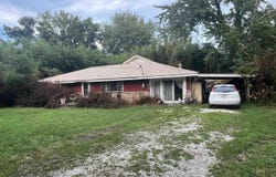 1487 SE 1st Street, Linton, IN 47441