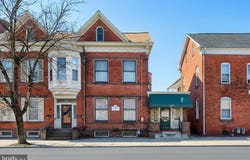 119 BALTIMORE Street, HANOVER, PA 17331