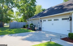 4035 Taylor Way, Valdosta, GA 31605
