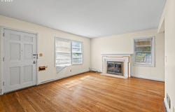 4305 NE 77TH AVE, Portland, OR 97218