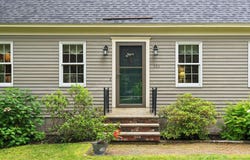 151 Pilgrim Road, South Portland, ME 04106