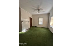 78 W Palmetto Avenue, Varnville, SC 29944