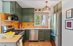 230 17th Avenue N, Hopkins, MN 55343