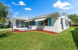 8561 NW 17th Pl, Plantation, FL 33322