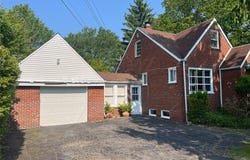 164 Richmond Road, Richmond Heights, OH 44143